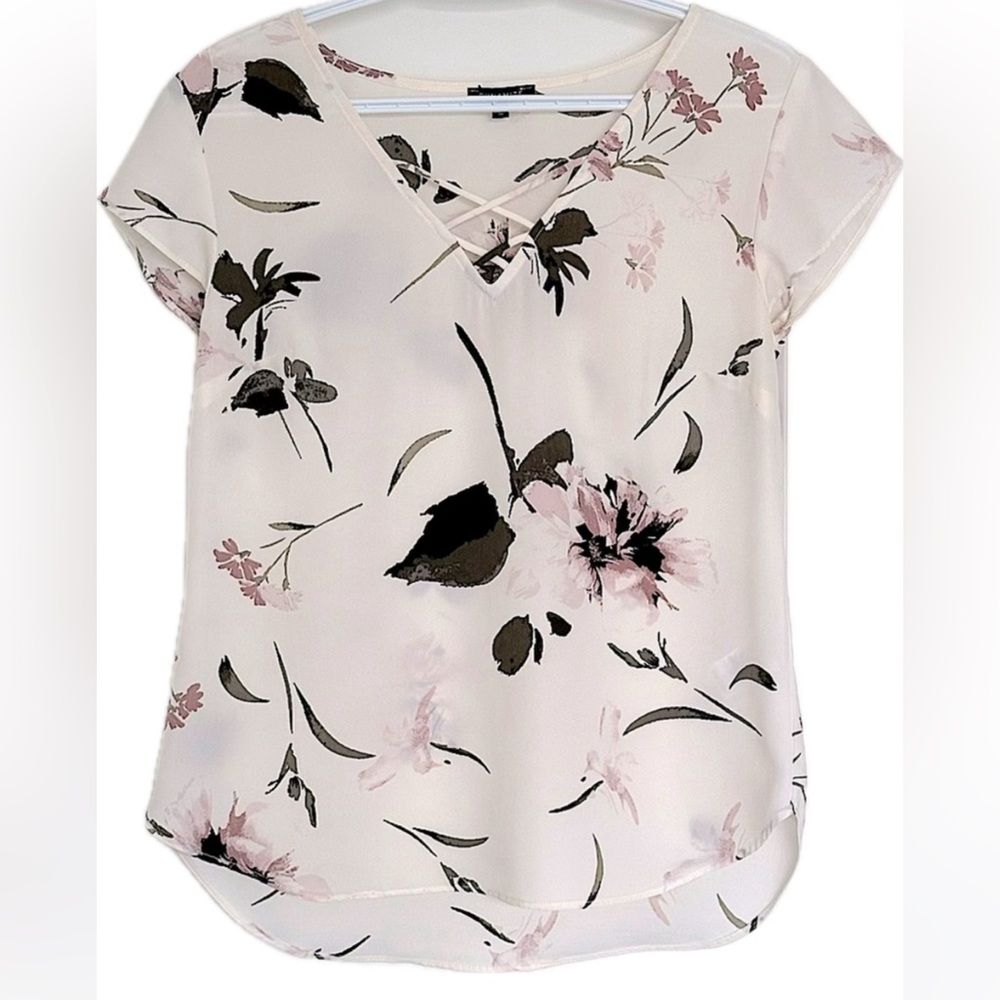 Dynamite floral top size S